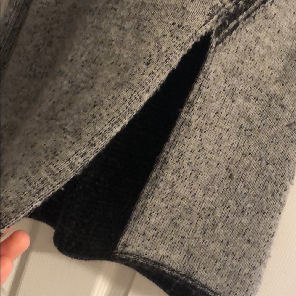 Knit - Picture 2 of 6